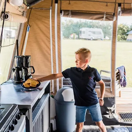 Europe Tents Domaine Des Messires Luxuszelt Herpelmont
